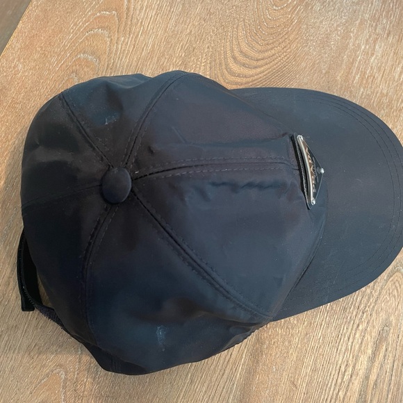 Men’s Logo nylon  Prada cap - Picture 2 of 5